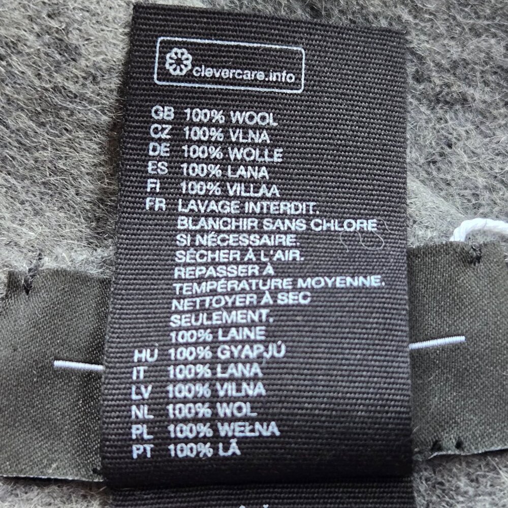 NWT 100% Wool Paris Atelier & Other Stories Grey Scarf - Picture 3 of 7
